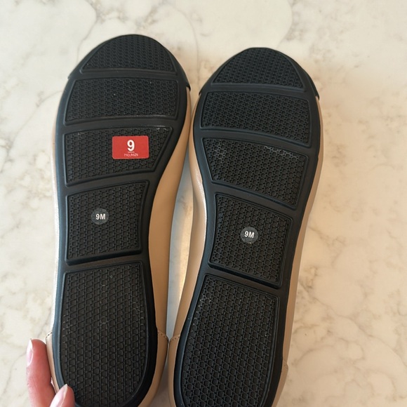 NWOB Alfani Flats - Picture 5 of 5